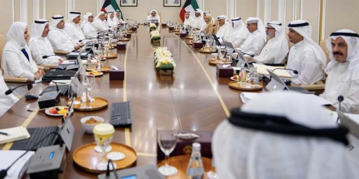 العبدالله: عدم اتخاذ أي إجراءات تعاقدية مع المكاتب الاستشارية.. إلا بموافقة مجلس الوزراء