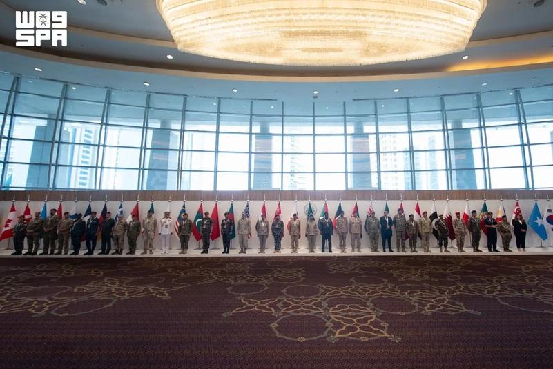 السعودية تقود تحالفاً دولياً لحماية الملاحة في البحر الأحمر ومضيق باب المندب