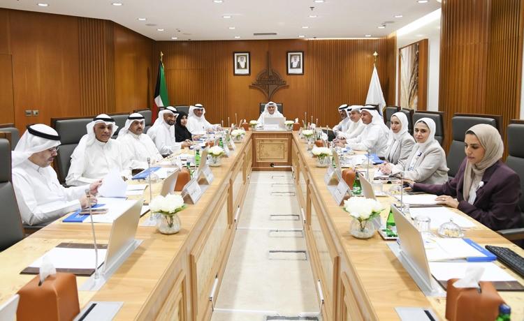 "النطبيقي " يستحدث تخصصات السكك الحديدية والأمن الغذائي والطاقة والاستدامة