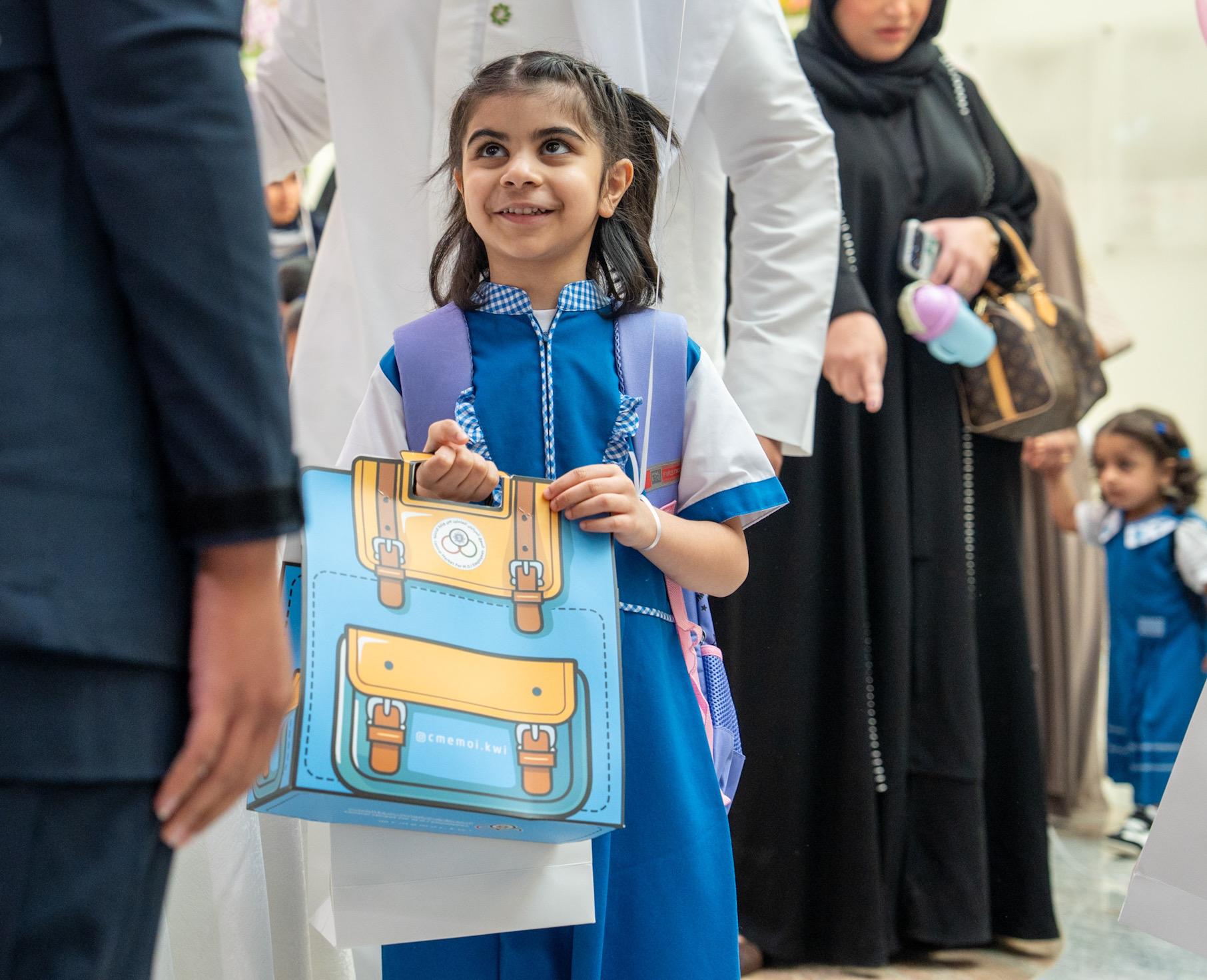 طلبة رياض الأطفال يخطون أولى خطواتهم التعليمية الواعدة ويكملون عقد العام الدراسي 2026-2027