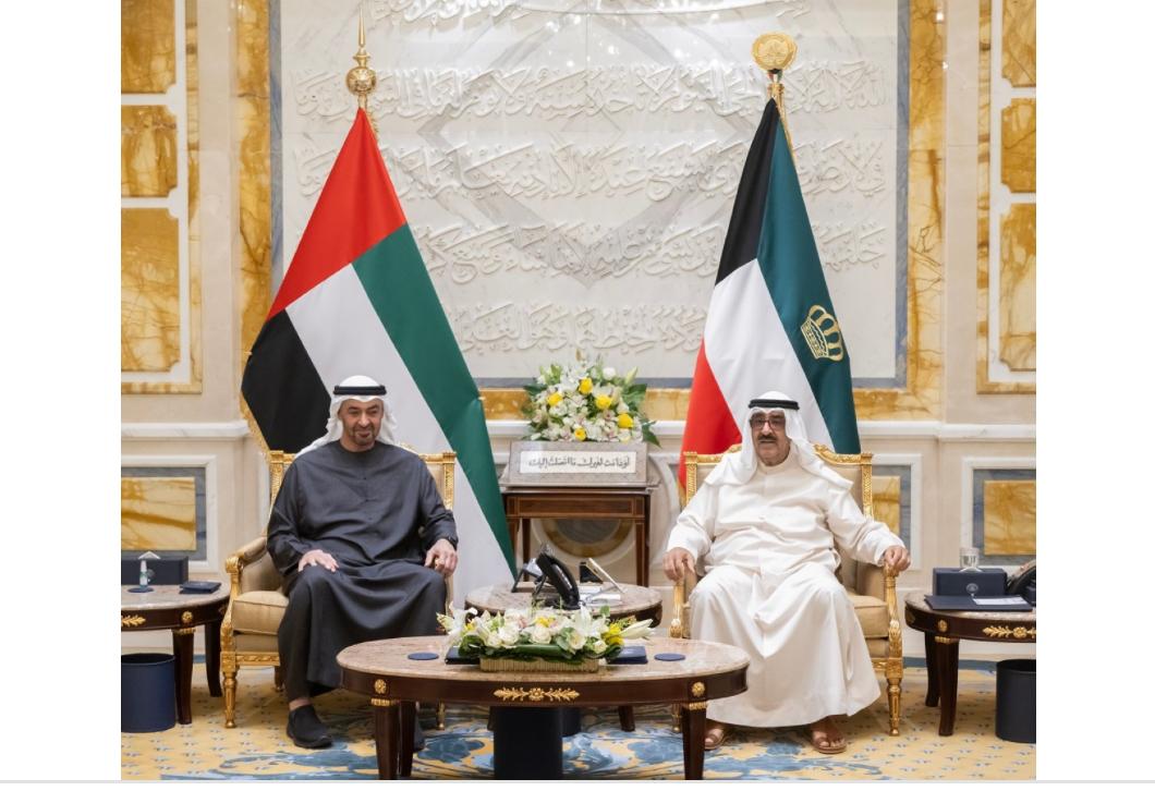 سمو أمير البلاد يستقبل رئيس دولة الإمارات العربية المتحدة بمناسبة زيارته الأخوية للبلاد