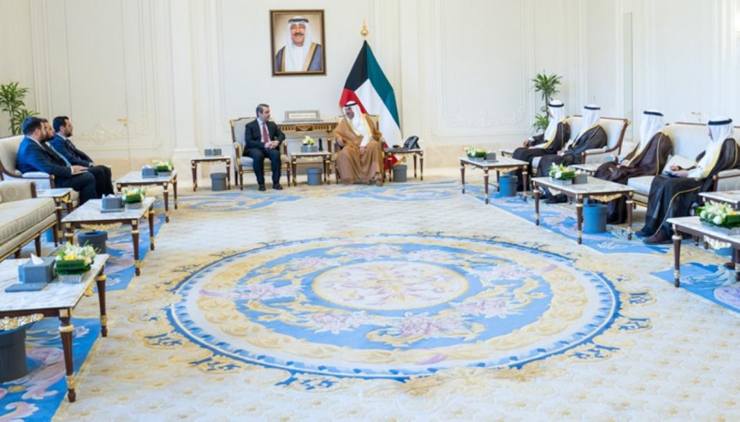 سمو ولي العهد يستقبل وزير الخارجية السوري