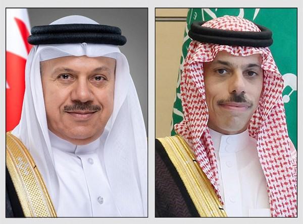 وزيرا الخارجية البحريني والسعودي يبحثان وجهات النظر