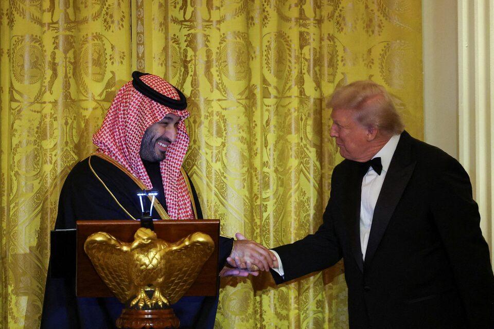ولي العهد السعودي: ضرورة تغليب لغة الحوار لخفض التصعيد