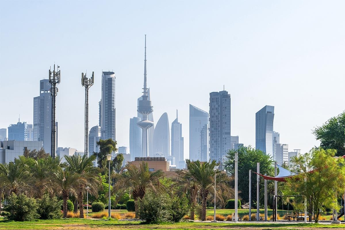 الأرصاد: طقس رطب نسبياً.. شديد الحرارة نهاراً وحار إلى مائل للحرارة ليلاً
